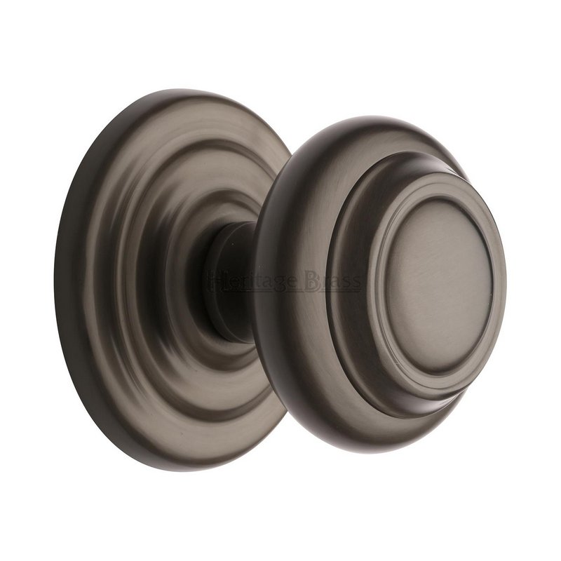 Stepped Round Centre Door Knob - V905-MB