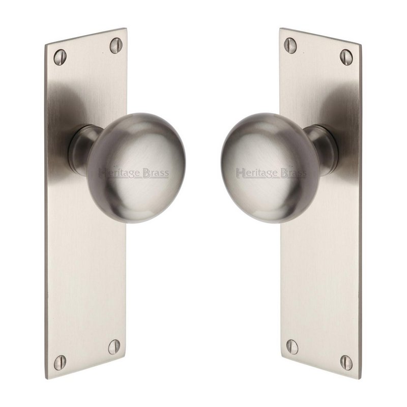 Balmoral Door Knob on Plate - BAL8510-SN