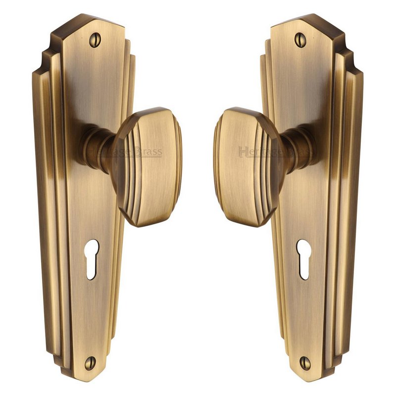 Charlston Door Knob on Plate - CHA1900-AT