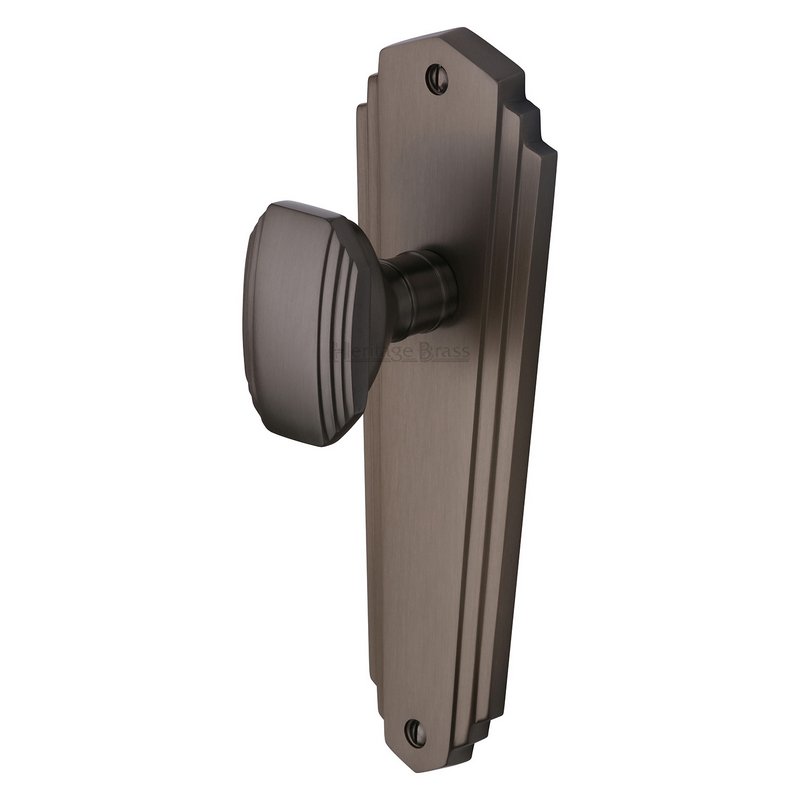 Charlston Door Knob on Plate - CHA1910-MB