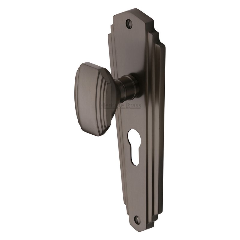 Charlston Door Knob on Plate - CHA1948-MB