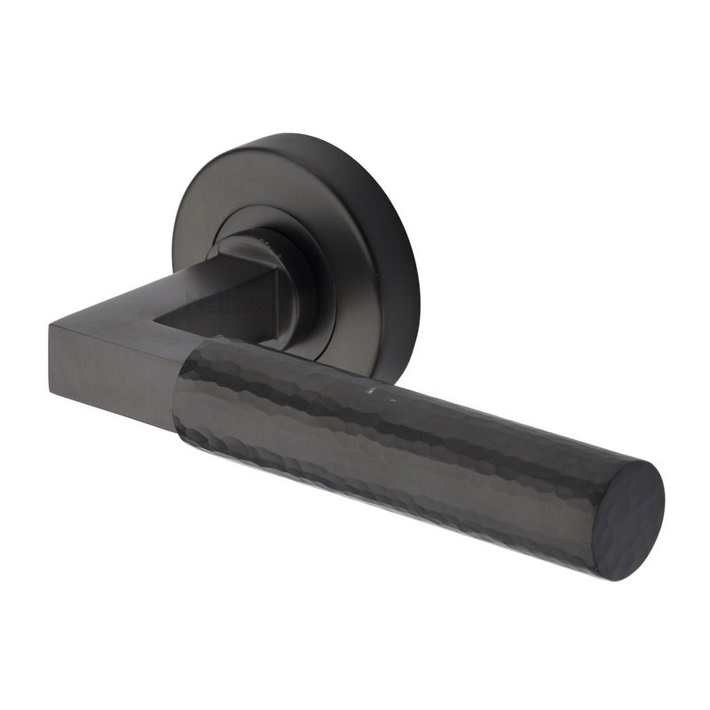 Hammered Bauhaus Door Handle on Round Rose - HAM2259-MB