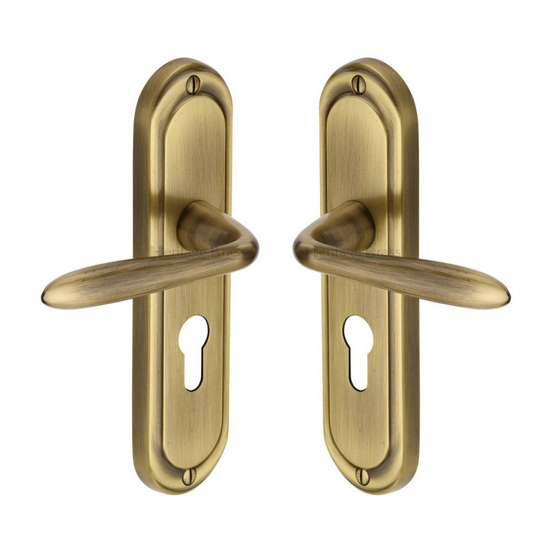 Henley Door Handle on Plate - HEN1248-AT