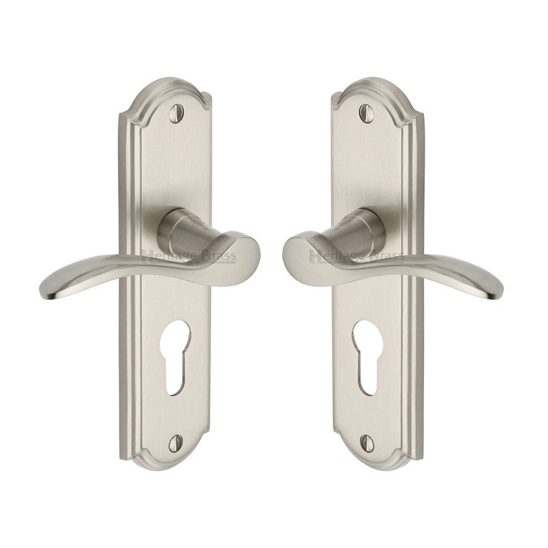 Howard Door Handle on Plate - HOW1348-SN