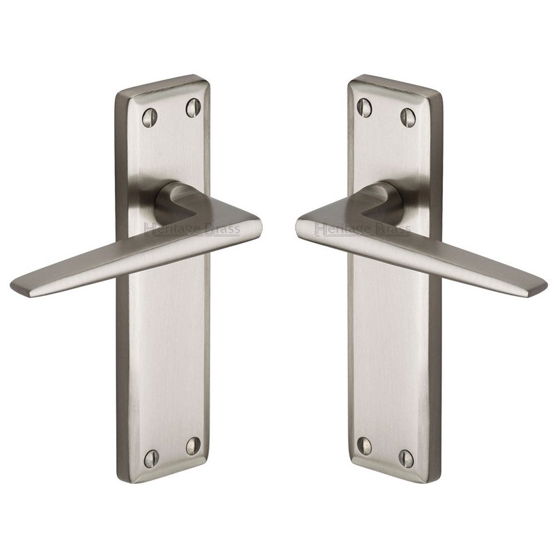 Kendal Door Handle on Plate - KEN6810-SN