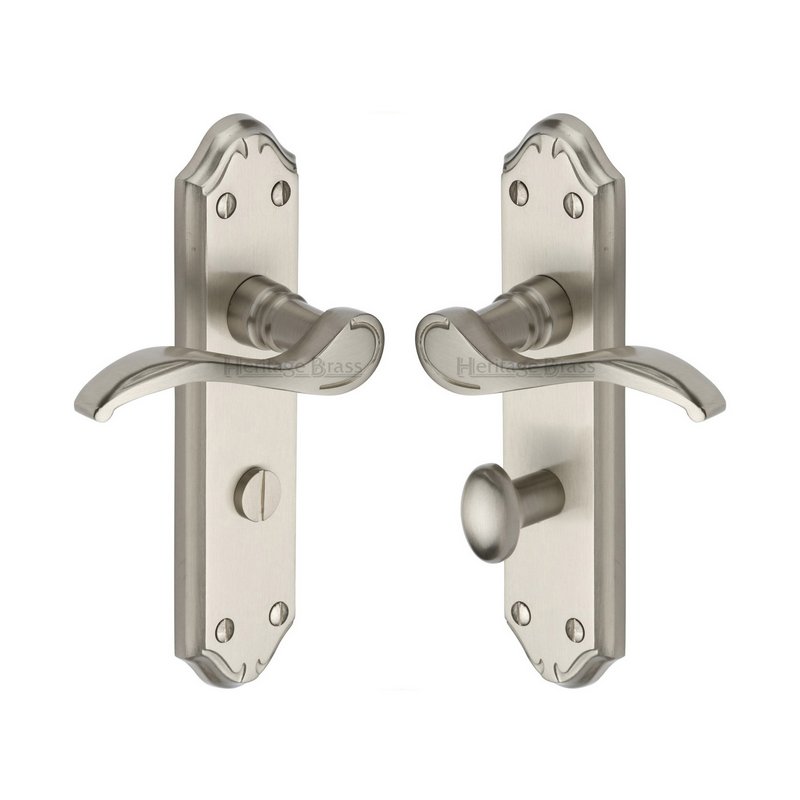 Verona Small Door Handle on Plate - MM628-SN