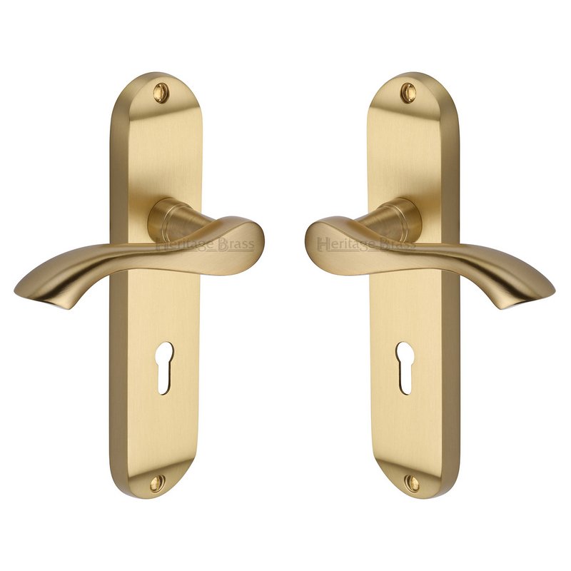 Algarve Door Handle on Plate - MM924-SB