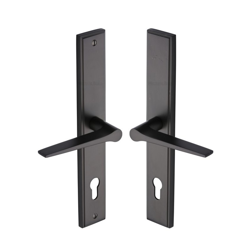 Gio RH Door Handle on Plate - MP4189.RH-MB