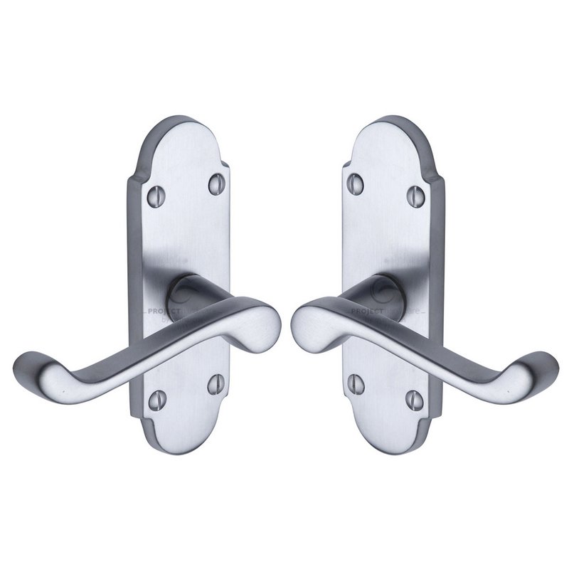 Milton Short Door Handle on Plate - PR505-SC