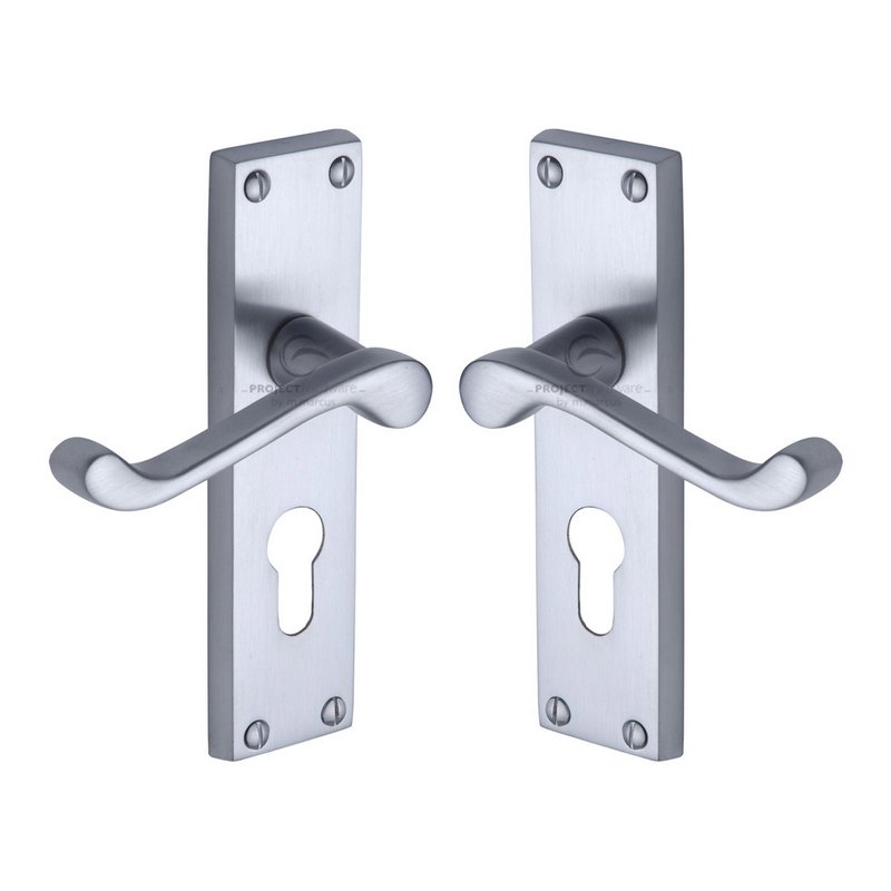 Malvern Door Handle on Plate - PR648-SC