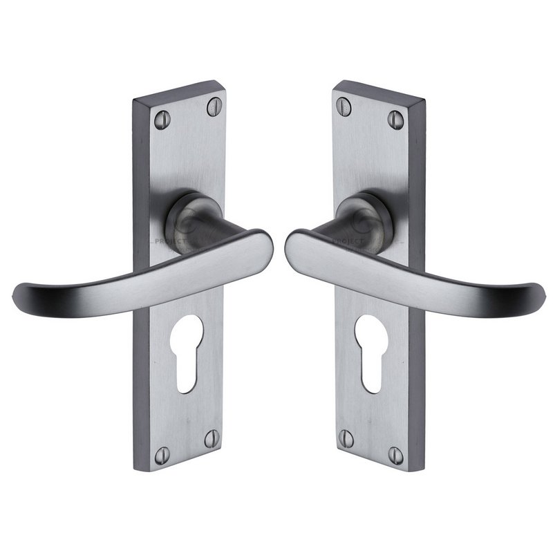 Avon Door Handle on Plate - PR927-SC