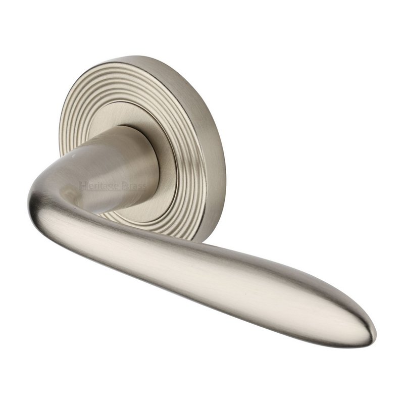 Sutton Reeded Door Handle on Round Rose - RR1752-SN