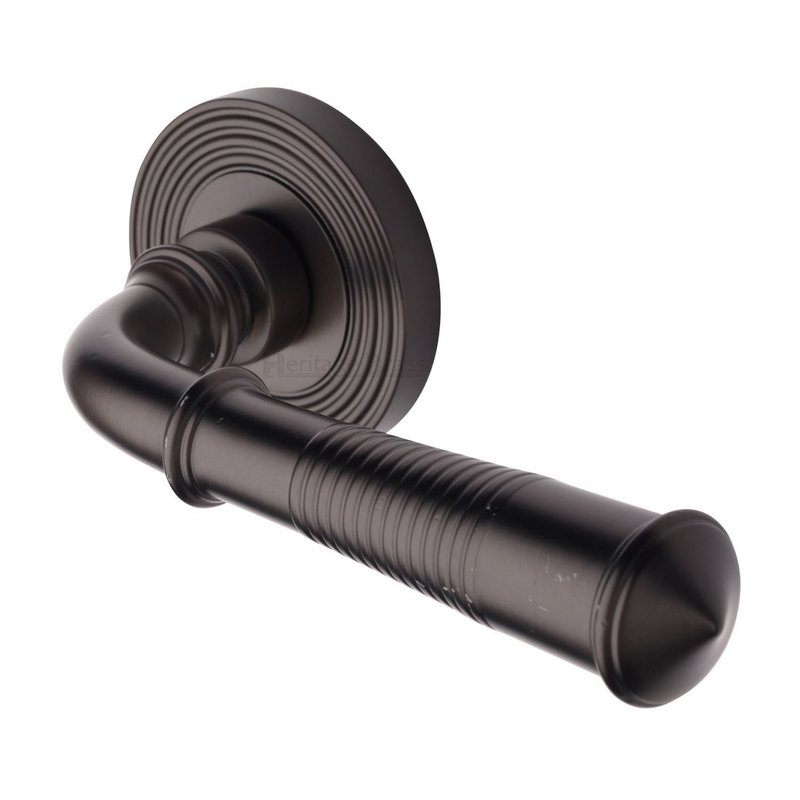 Bridgetown Reeded Door Handle on Round Rose - RR1935-MB