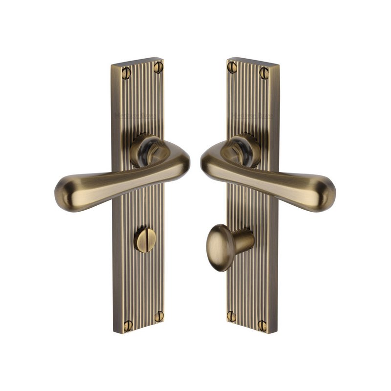 Charlbury Reeded Door Handle on Plate - RR3030-AT
