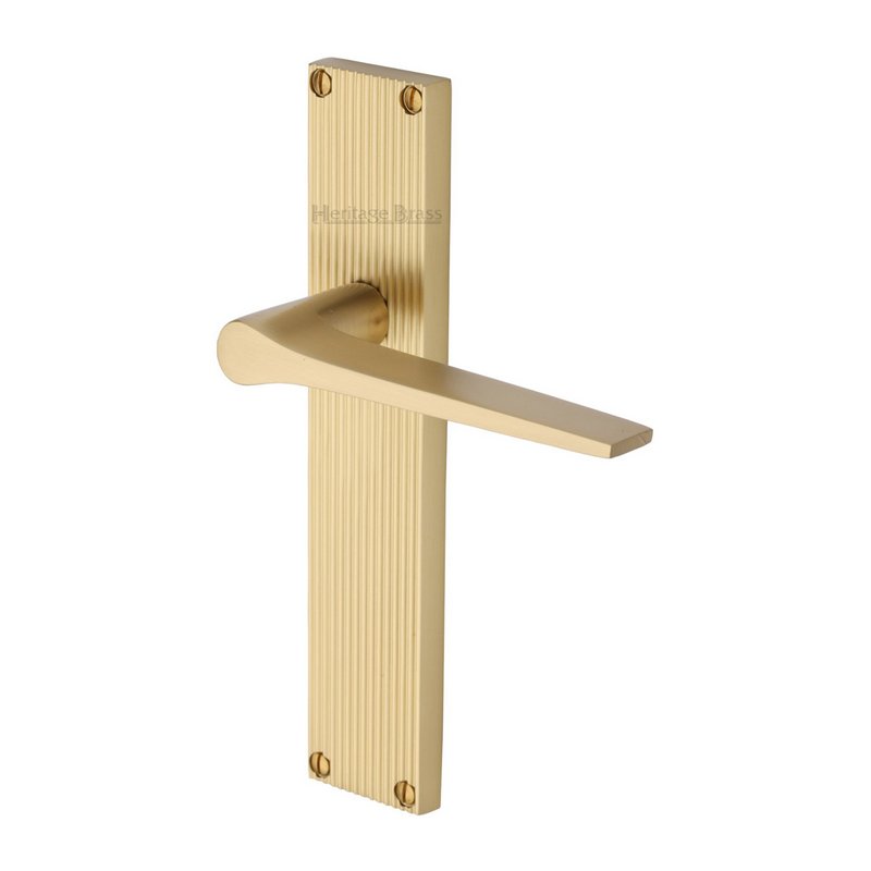 Gio Reeded Door Handle on Plate - RR4710-SB