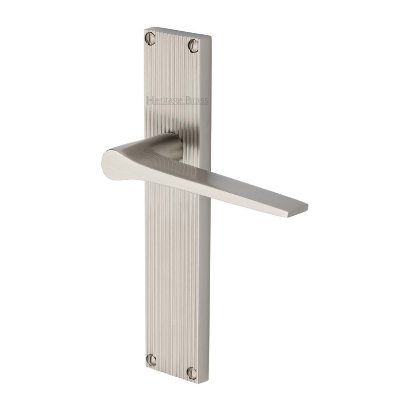 Gio Reeded Door Handle on Plate - RR4710-SN