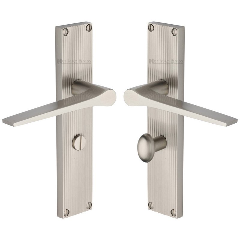 Gio Reeded Door Handle on Plate - RR4730-SN