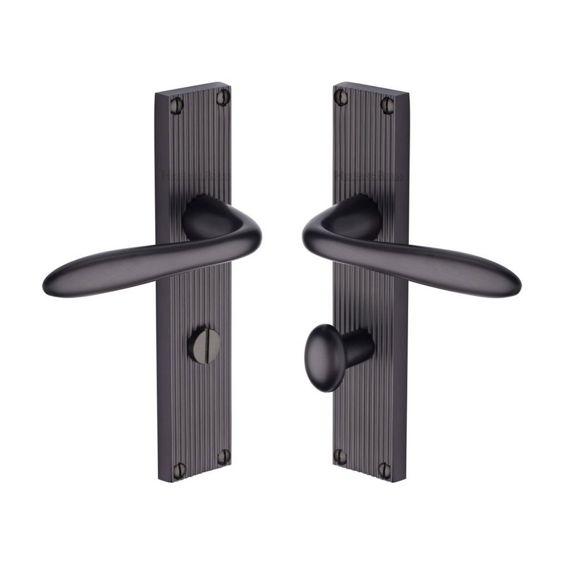 Sutton Reeded Door Handle on Plate - RR5030-MB