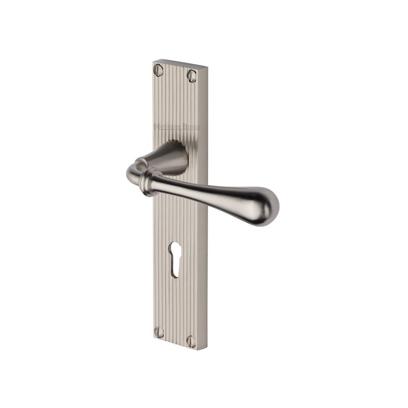 Roma Reeded Door Handle on Plate - RR6000-SN