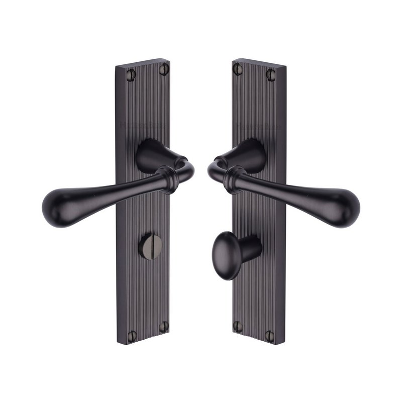 Roma Reeded Door Handle on Plate - RR6030-MB