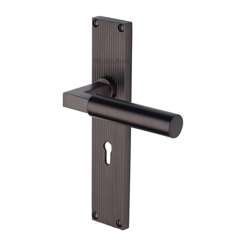 Bauhaus Reeded Door Handle on Plate - RR7300-MB