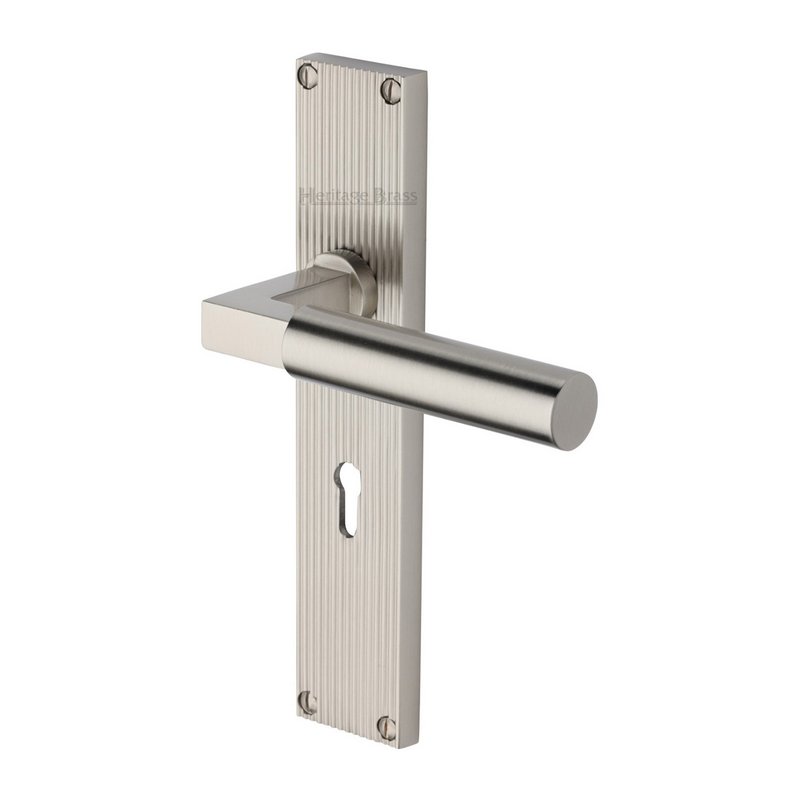Bauhaus Reeded Door Handle on Plate - RR7300-SN