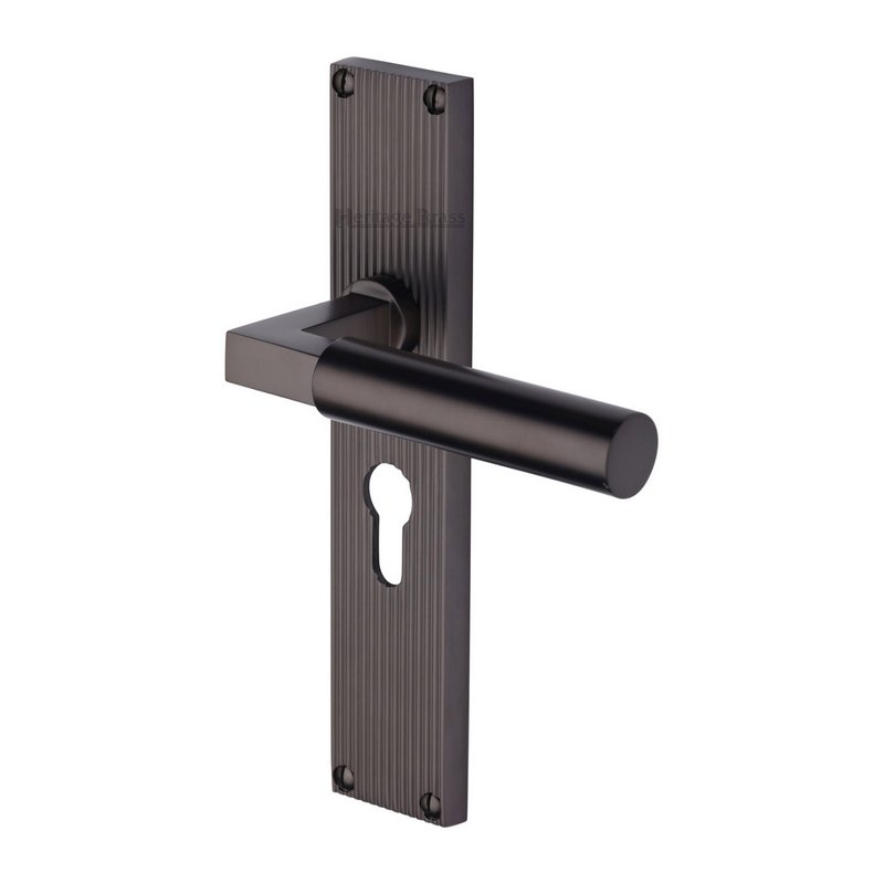 Bauhaus Reeded Door Handle on Plate - RR7348-MB