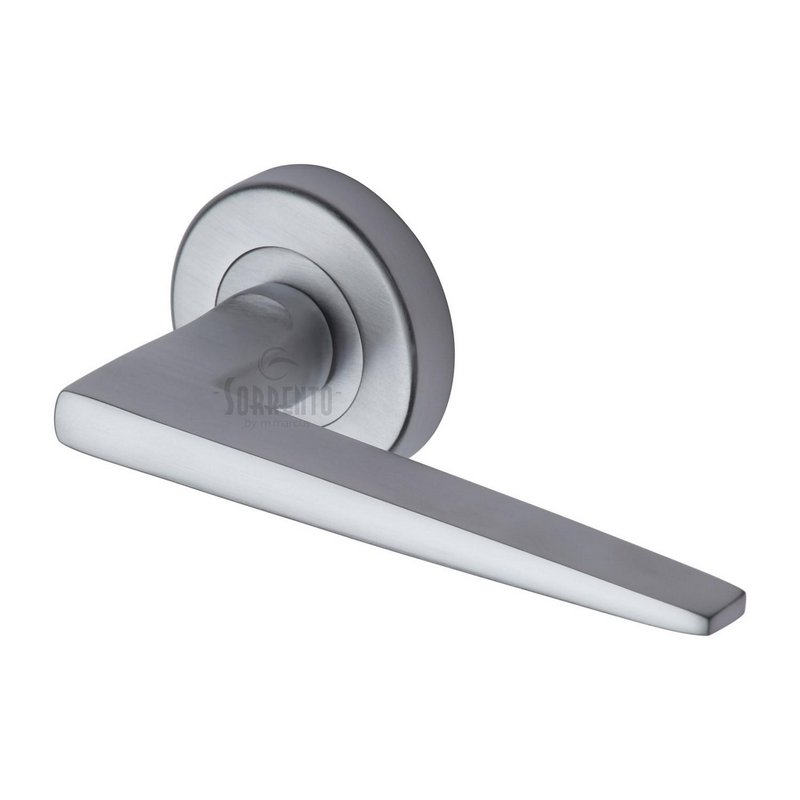 Swift Door Handle on Round Rose - SC-3450-SC