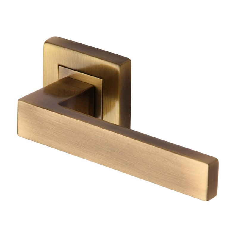 Delta Sq Door Handle on Square Rose - SQ5420-AT