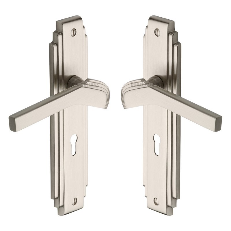 Tiffany Door Handle on Plate - TIF5200-SN