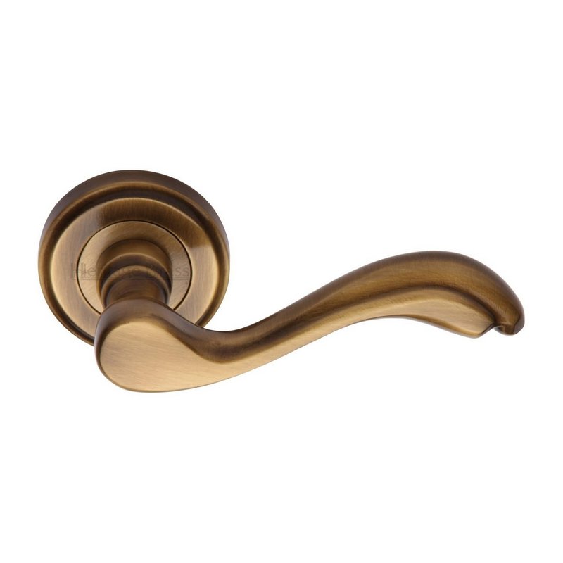 Lisboa Door Handle on Round Rose - V1601-AT