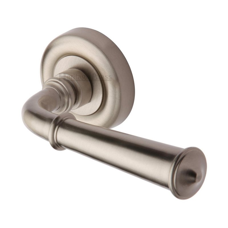 Colonial Door Handle on Round Rose - V1932-SN