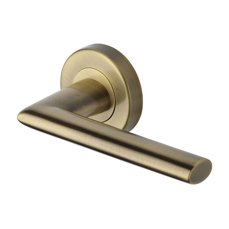 Admiralty Door Handle on Round Rose - V2355-AT