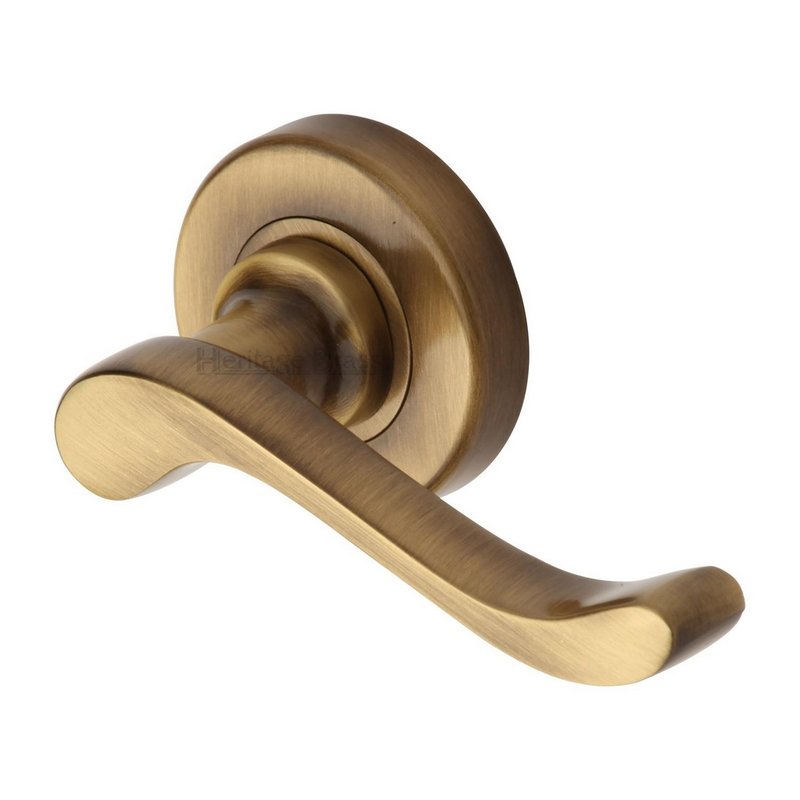 Bedford Door Handle on Round Rose - V3010-AT