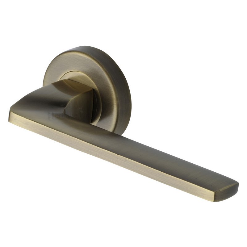 Metro Angled Door Handle on Round Rose - V3790-AT