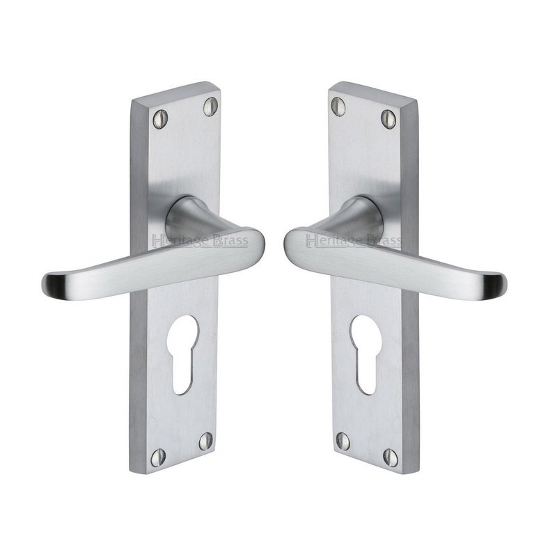 Victoria Door Handle on Plate - V3948-SC