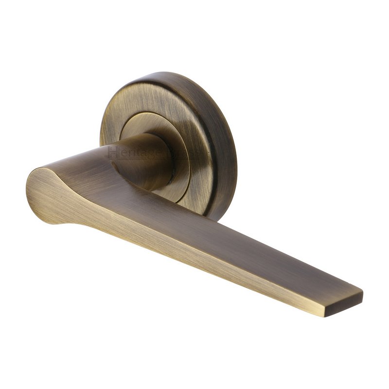 Gio Door Handle on Round Rose - V4189-AT