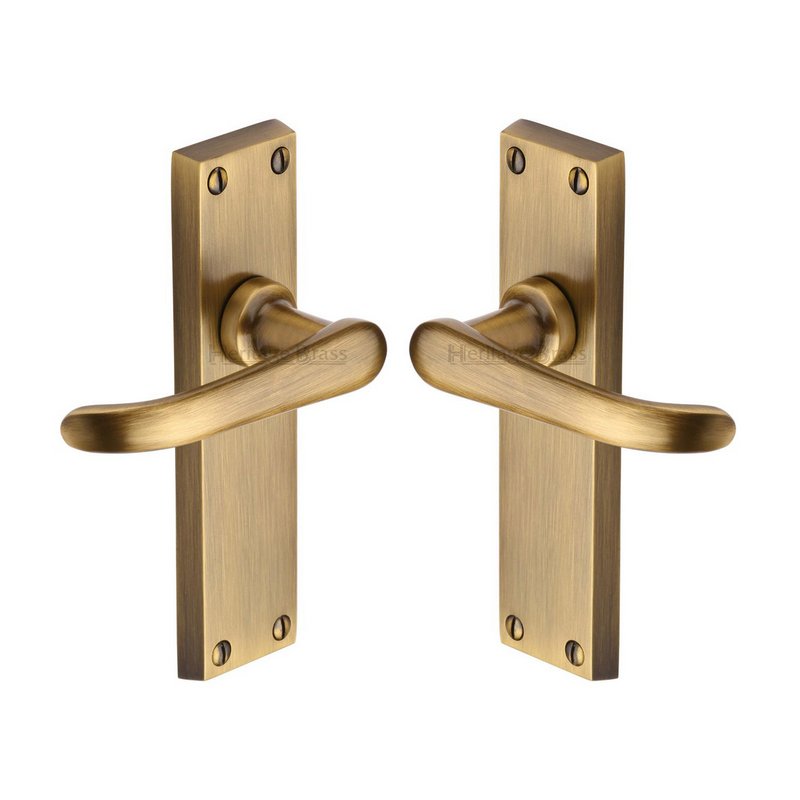 Windsor Door Handle on Plate - V713-AT