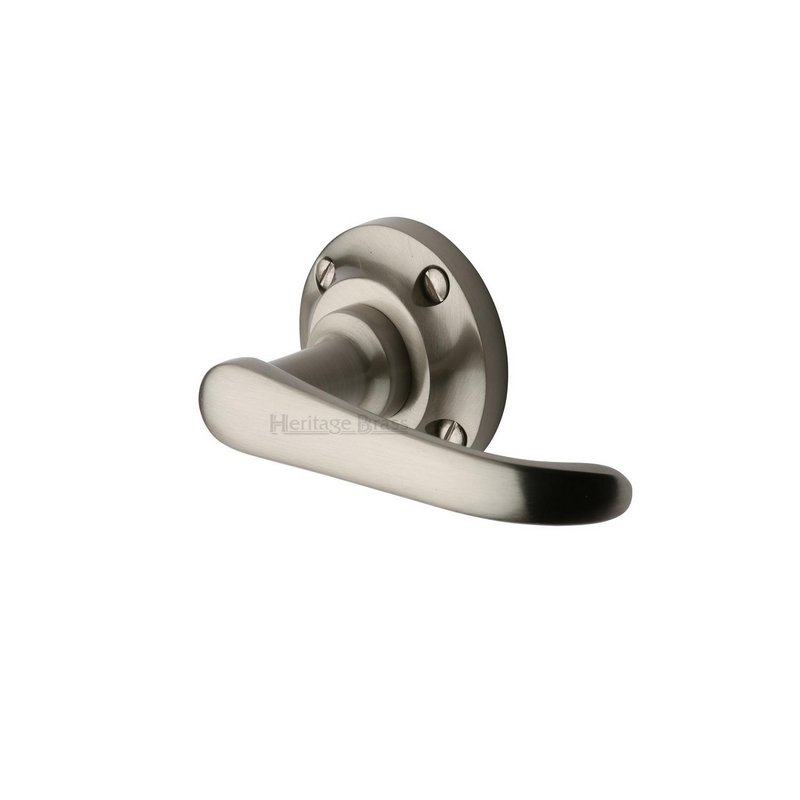 Windsor Door Handle on Round Rose - V720-SN