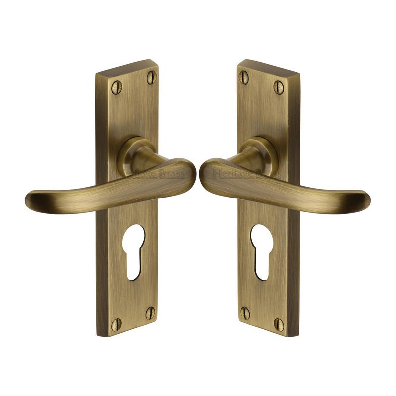 Windsor Door Handle on Plate - V727.48-AT