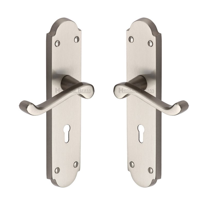 Savoy Long Door Handle on Plate - V750-SC