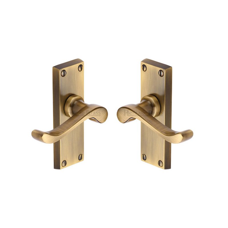 Bedford Short Door Handle on Plate - V800-AT