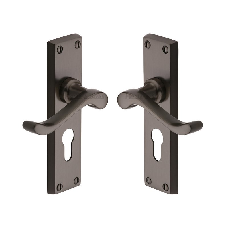 Bedford Door Handle on Plate - V807.48-MB