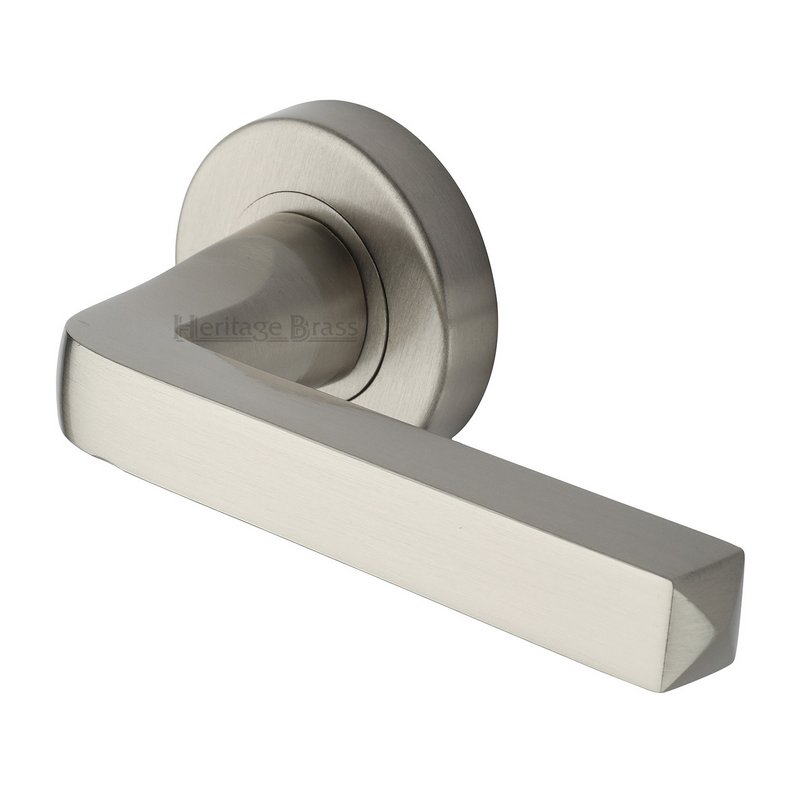 Alessa Door Handle on Round Rose - V8300-SN