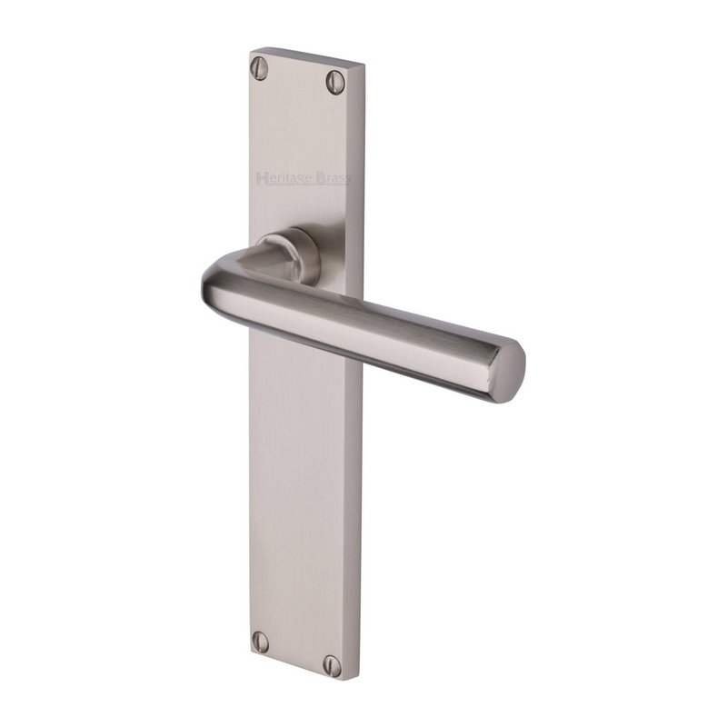 Octave Door Handle on 200mm Plate - VT5910-SN
