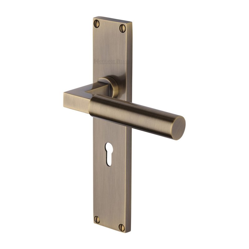 Bauhaus Door Handle on 200mm Plate - VT6300-AT