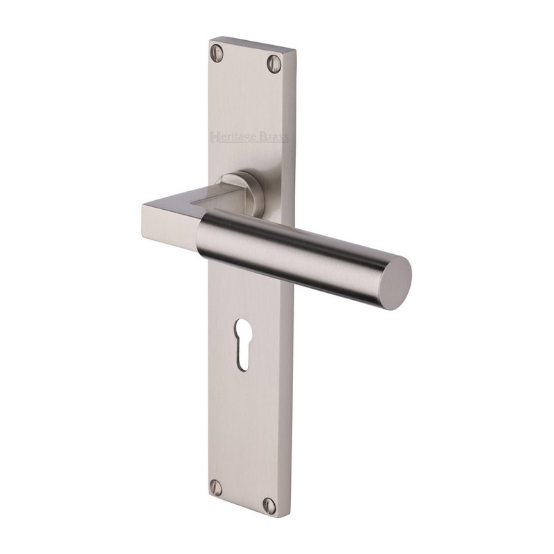 Bauhaus Door Handle on 200mm Plate - VT6300-SN