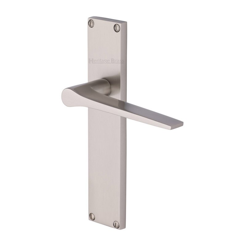 Gio Door Handle on 200mm Plate - VT8110-SN
