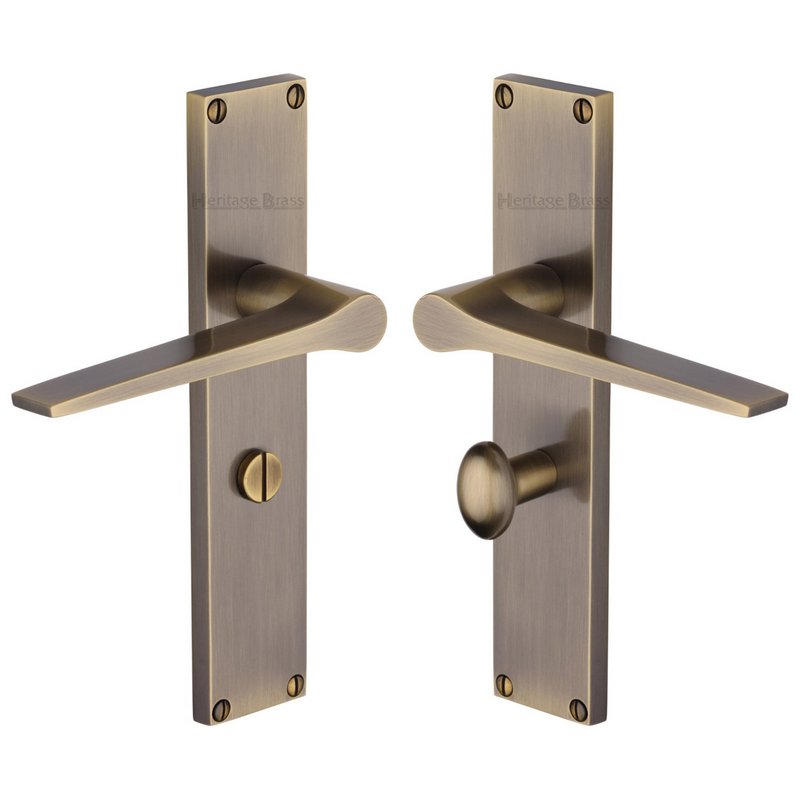 Gio Door Handle on 200mm Plate - VT8130-AT