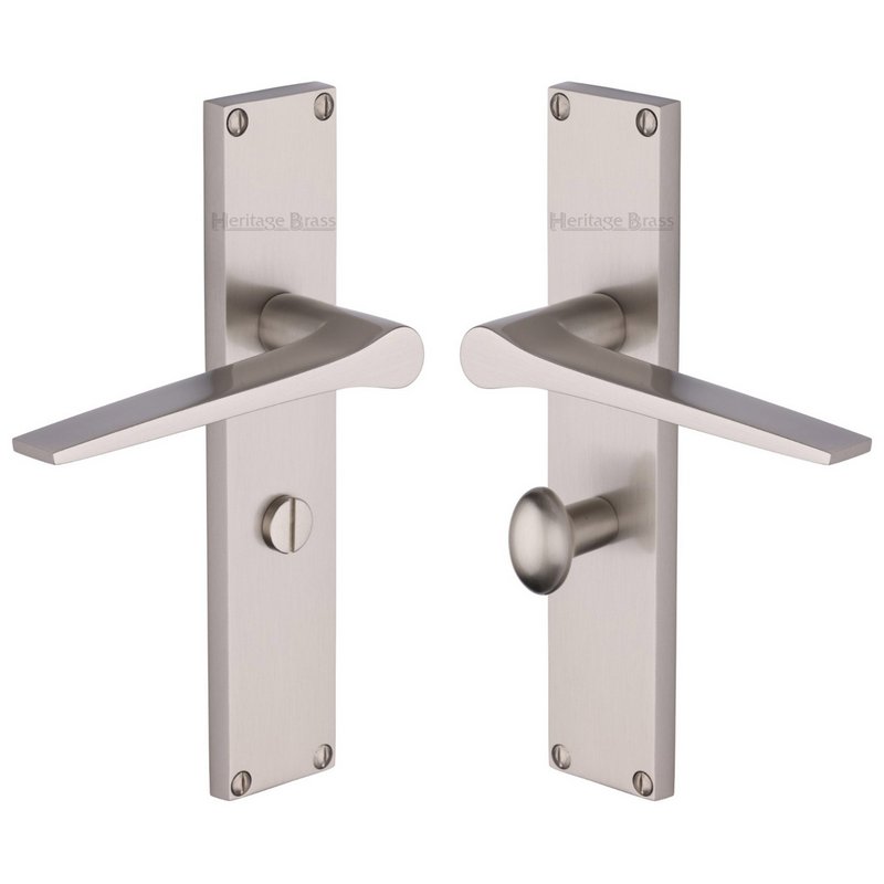 Gio Door Handle on 200mm Plate - VT8130-SN